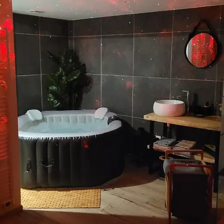 O Plaisir O Desir Panzió 4*